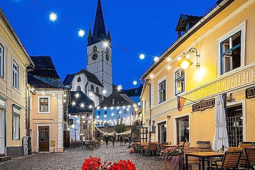 Piața Mică (Small Square)