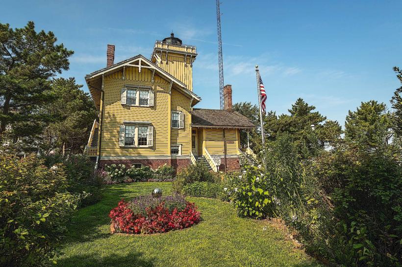 Hereford Inlet Lighthouse