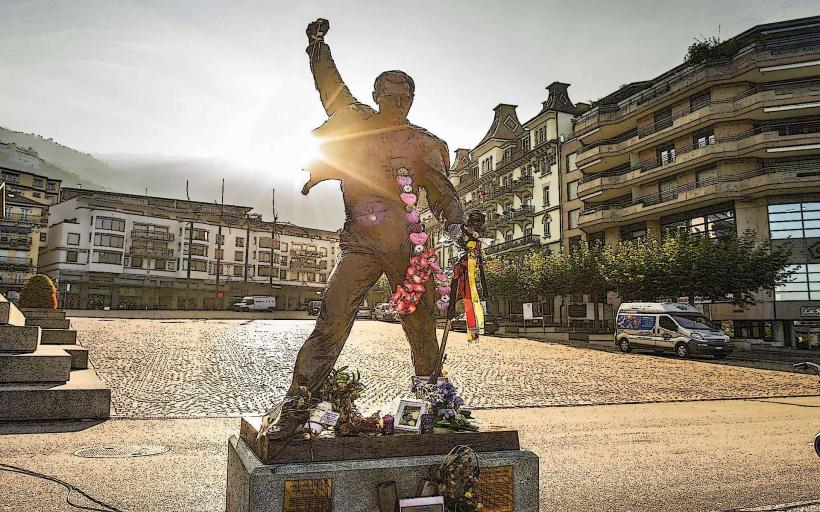 Freddie Mercury Statue