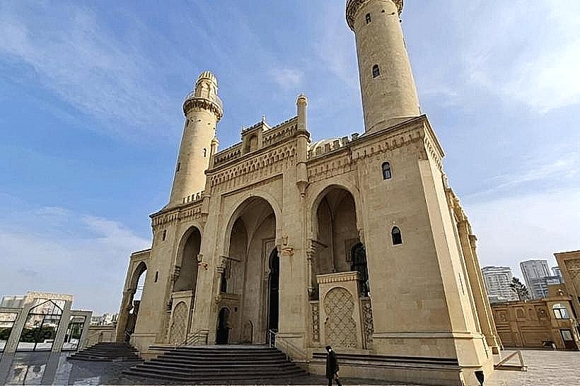 Pir Allahi Bayram Mausoleum
