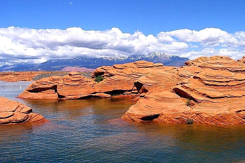 Sand Hollow State Park