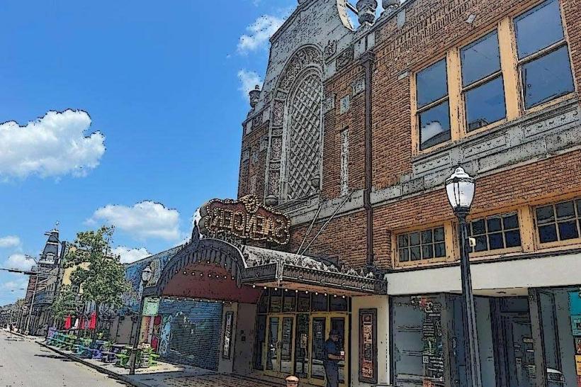 Saenger Theatre