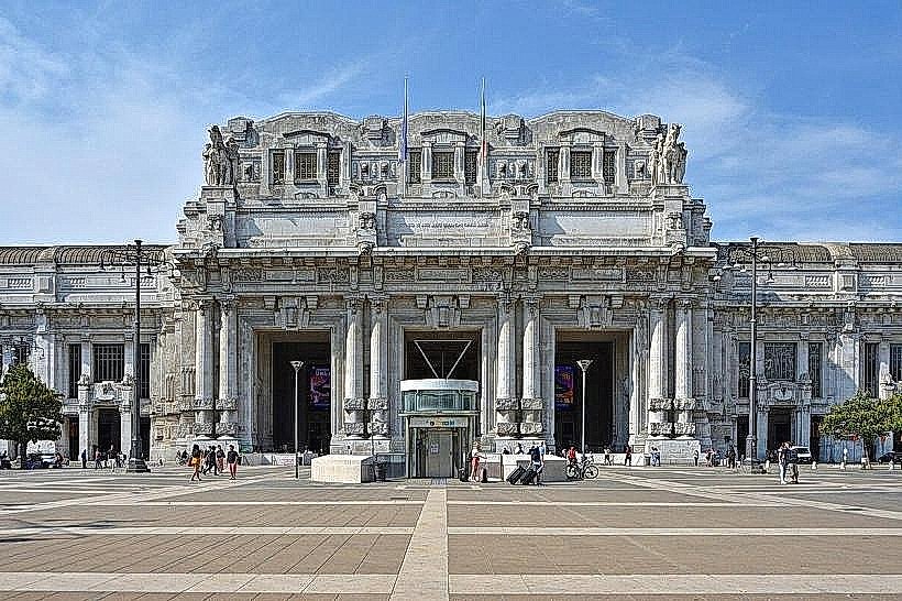 Milan Central Station (Stazione Centrale di Milano)