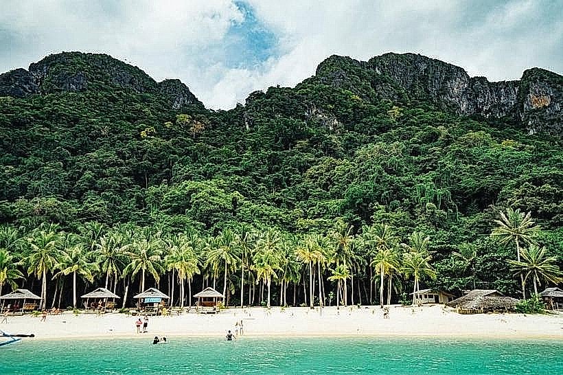 Seven Commandos Beach