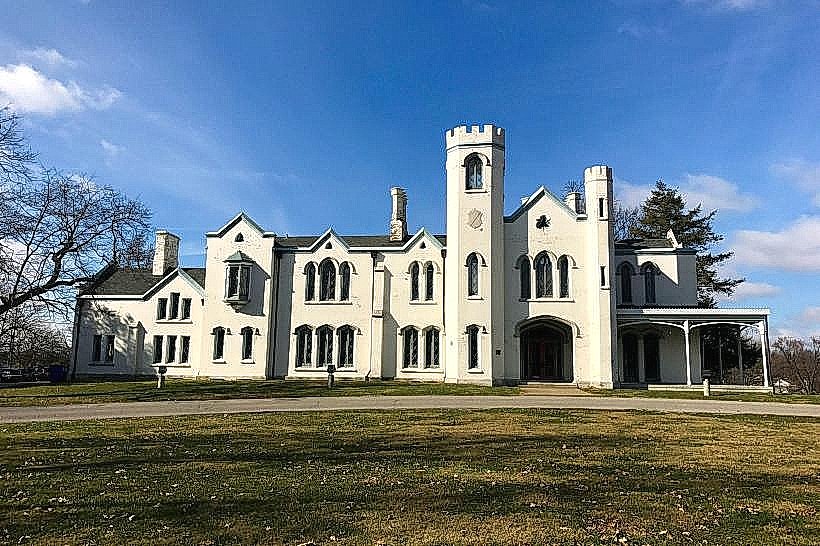 Loudoun House