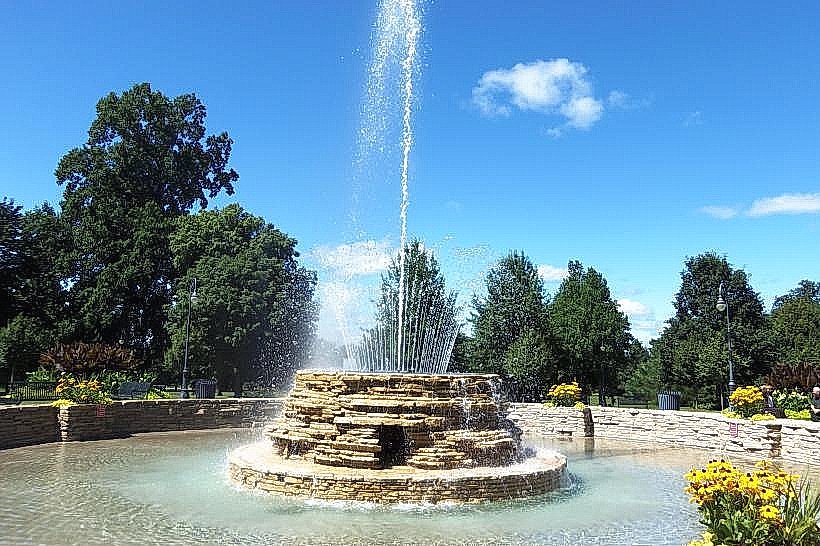 Vander Veer Botanical Park