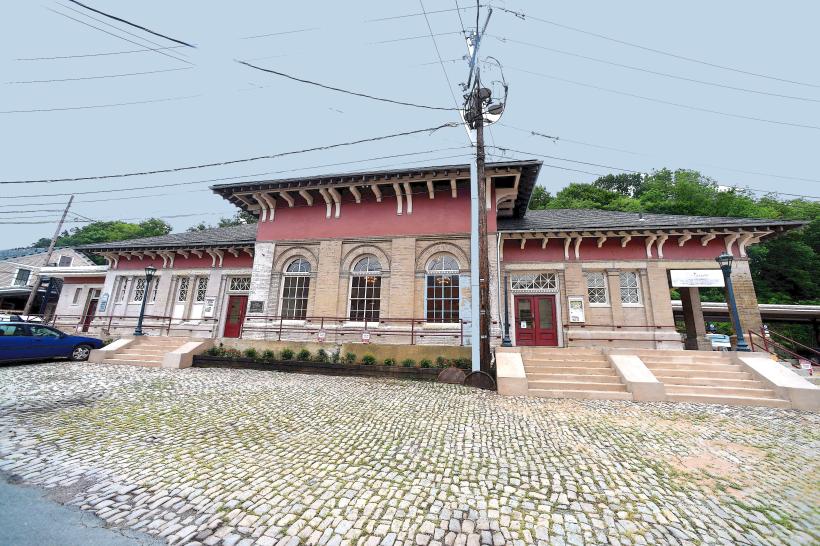 Staunton Train Station