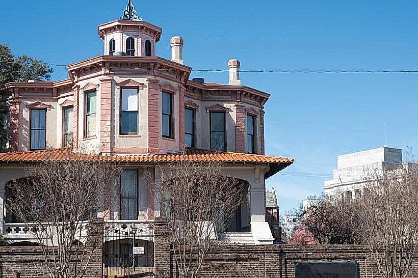 Ace of Clubs House