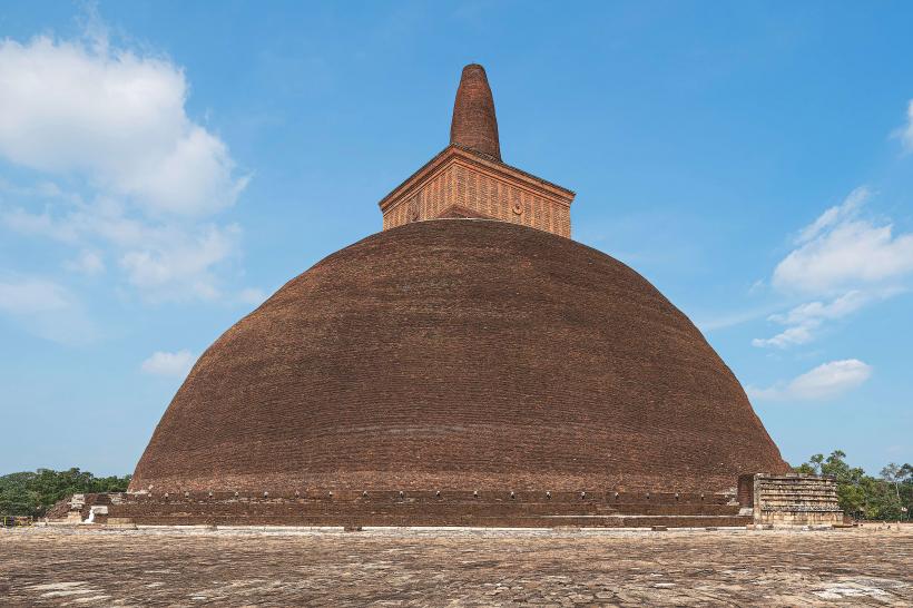 Abhayagiri Stupa