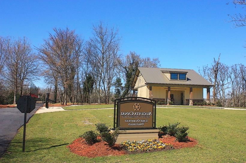 Lake Olmstead Park
