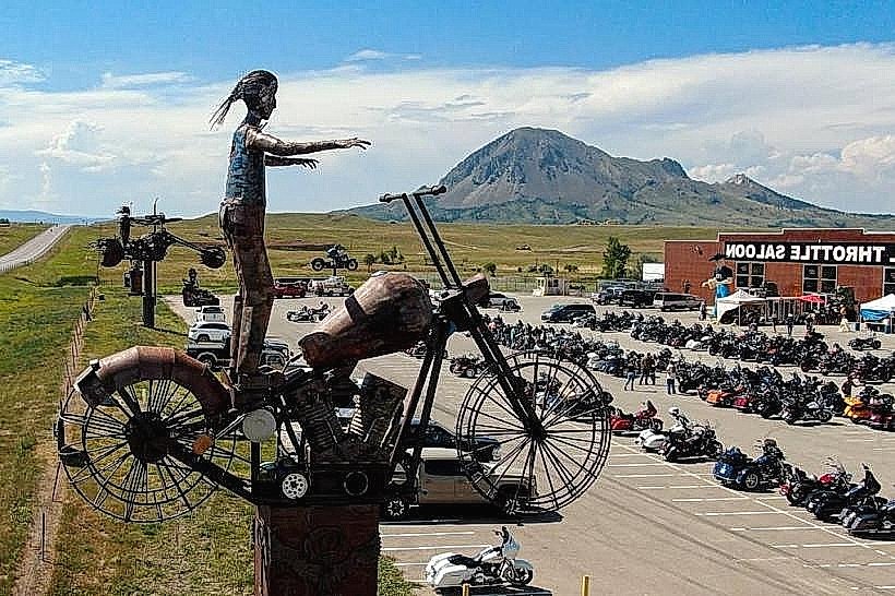 Full Throttle Saloon